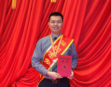 勞動(dòng)創(chuàng)造幸福！全國(guó)勞動(dòng)模范劉中華：設(shè)計(jì)“鳥巢”鋼結(jié)構(gòu)一戰(zhàn)成名！